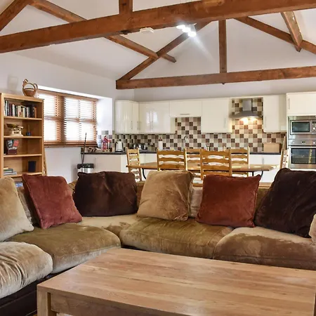 Holiday home Uk39799 - Old Corner Barn *